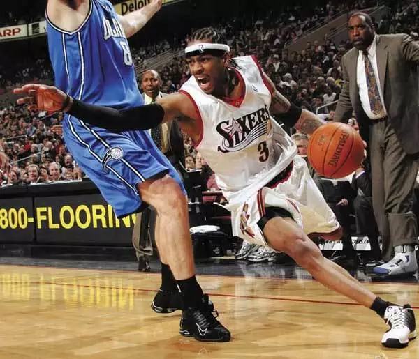 神剧情！黄蜂靠赢公牛终结7连败，公牛复仇黄蜂亦止7连败（戏剧性反转！黄蜂胜公牛止7连败，公牛复仇亦止7连败）