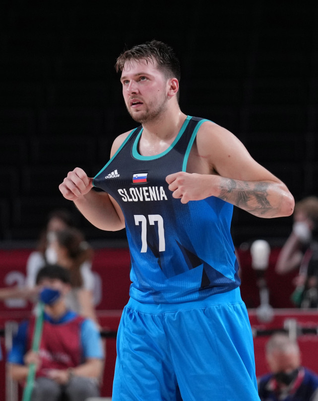 法布雷加斯：尼科-帕斯一月份不回皇马；曾想把马蒂奇带到科莫（法布雷加斯：尼科-帕斯一月不回皇马，曾打算将马蒂奇带到科莫）