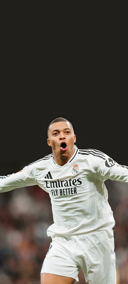 世体：施洛特贝克仍犹豫与多特续约，皇马与巴萨将争夺他（世体：施洛特贝克续约多特仍存疑，皇马巴萨或掀争夺战）