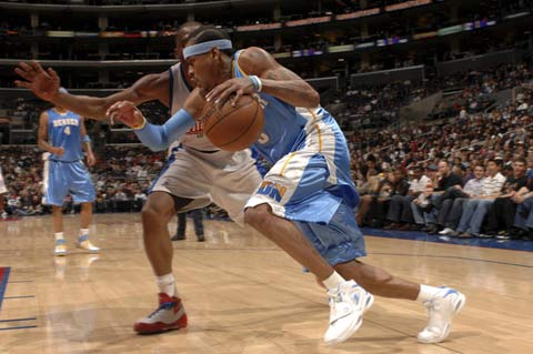 亚冠二级战报：拉蒙制胜，万隆1-0曼谷联，两队携手出线（亚冠二级快讯：拉蒙一锤定音，万隆1-0曼谷联，双方携手出线）