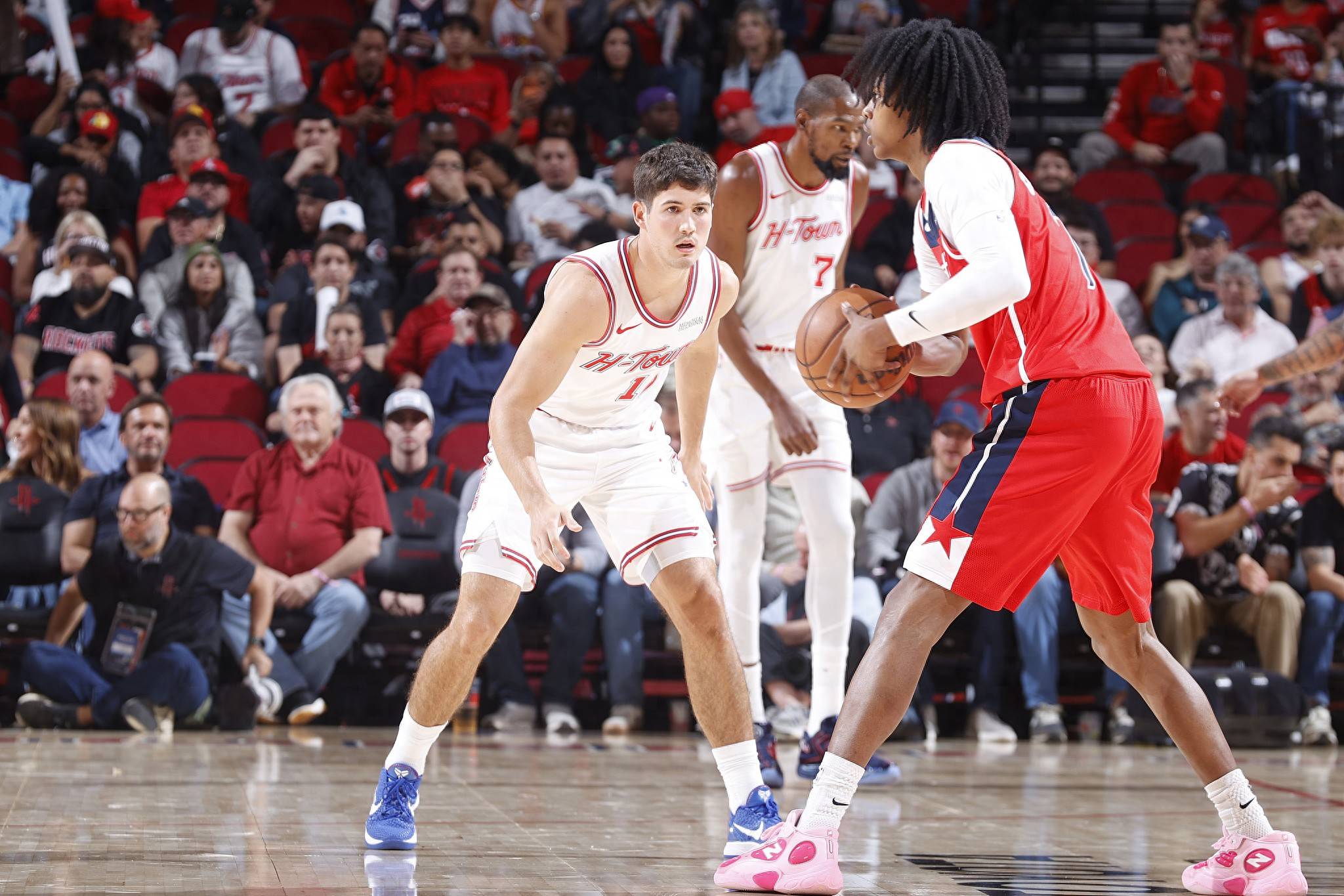 世界杯夺冠稳了？五星巴西获神秘定律加持，安切洛蒂运气太好了（世界杯冠军在望？五星巴西获神秘定律护航，安切洛蒂好运爆棚）