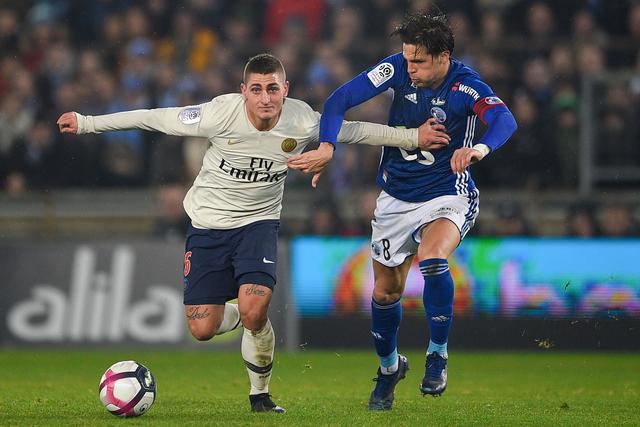 足协杯夺冠次数排名：山东8次居首，国安5次独居次席（足协杯夺冠次数榜：山东8冠领跑，国安以5冠稳居第二）