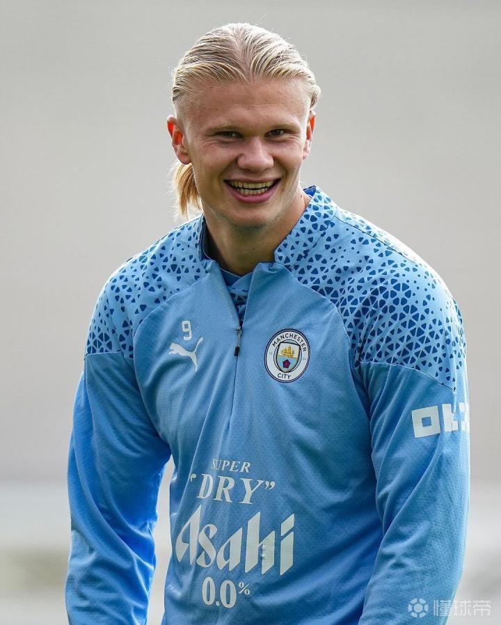 德雷森：我们完全支持诺伊尔，但目前我们希望专注于球队事务（德雷森：力挺诺伊尔，但当前重心放在球队事务）