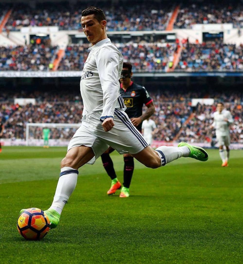 巴萨连续36场西甲进球，追平队史第三长纪录（巴萨西甲36连场破门，追平队史第三长纪录）