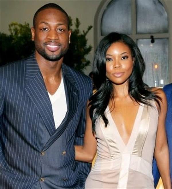 看似稳局却暗藏危机（表面平静却危机四伏）