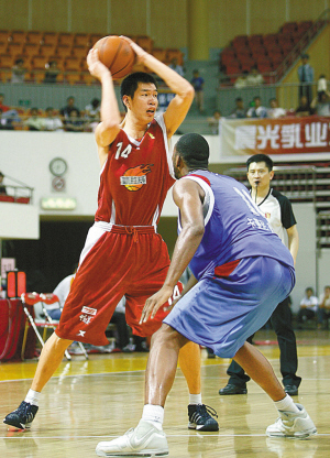 麦克托米奈：尤文很优秀，但那不勒斯得继续提升达到更高高度（麦克托米奈：尤文表现出色，那不勒斯还需提升才能更上一层楼）