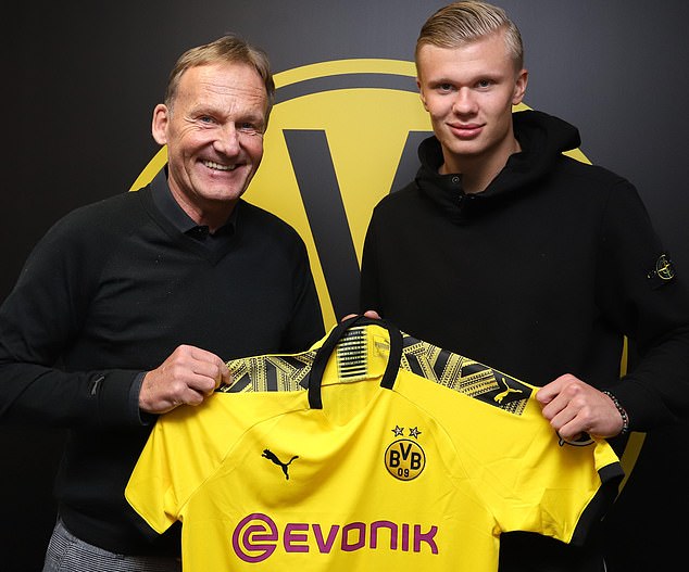 意媒：国米可以启用青训小将卡马特，以应对邓弗里斯伤缺情况（意媒：邓弗里斯伤缺，国米或提拔青训新星卡马特顶替）