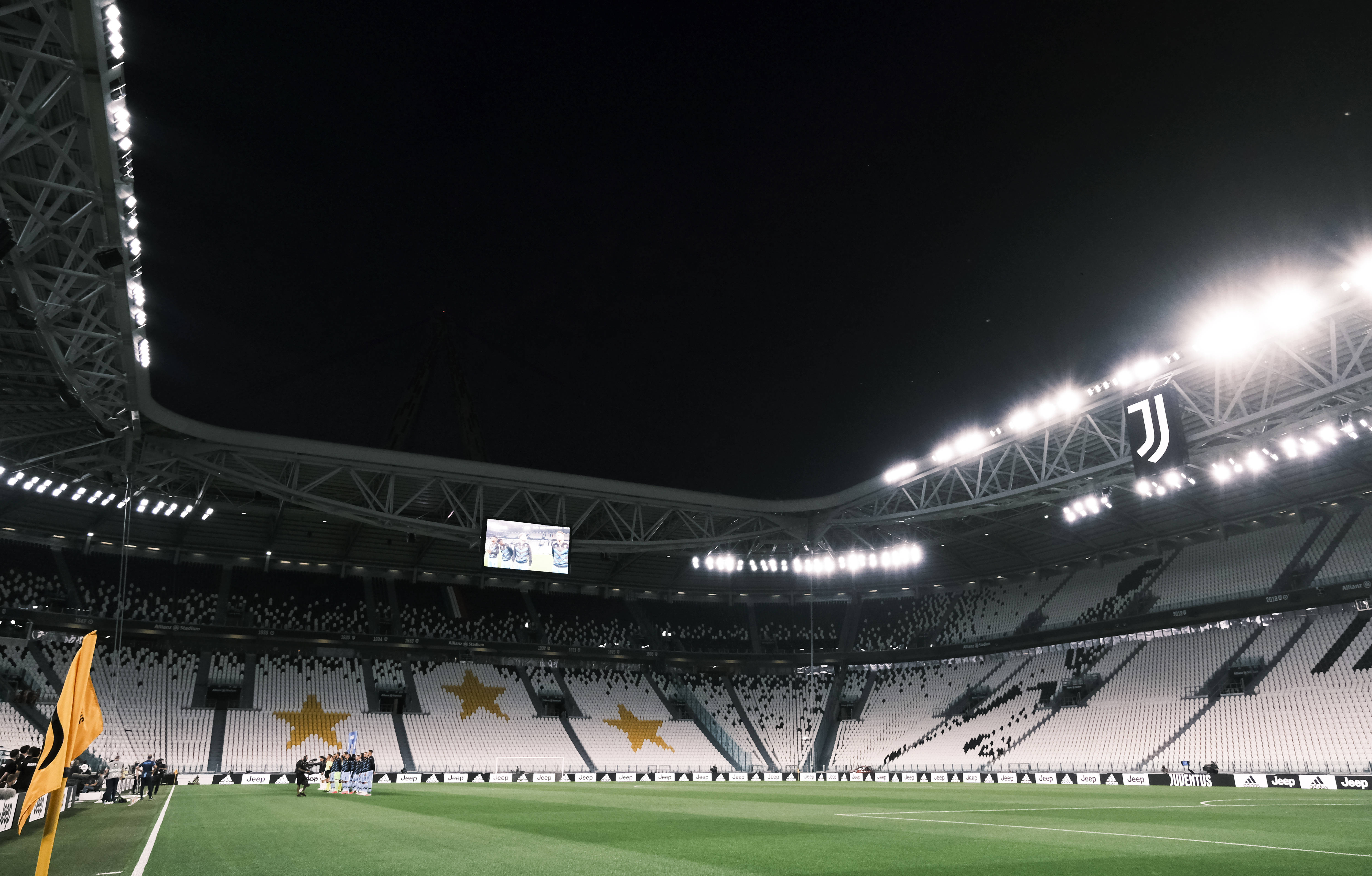 太阳报：C罗日收入48.8万英镑，与摩根采访时戴的手表值110万英镑（太阳报：C罗日薪48.8万英镑，摩根专访所戴腕表价值110万英镑）