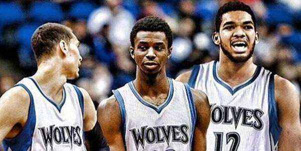 NBA：快船末节逆转鹈鹕（NBA：快船第四节翻盘鹈鹕）