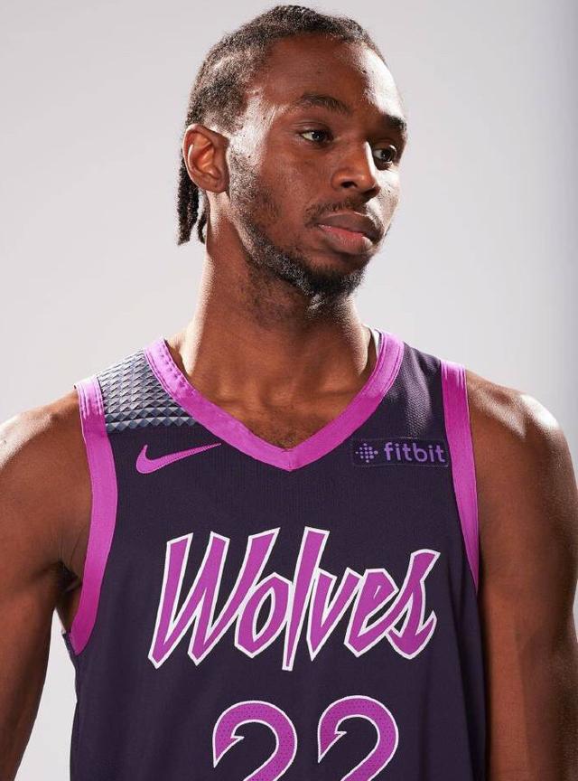 菲利佩：我在切尔西时踢得很糟糕；最喜欢的球员是梅西（菲利佩自评切尔西阶段发挥不佳：心中最爱的球员是梅西）