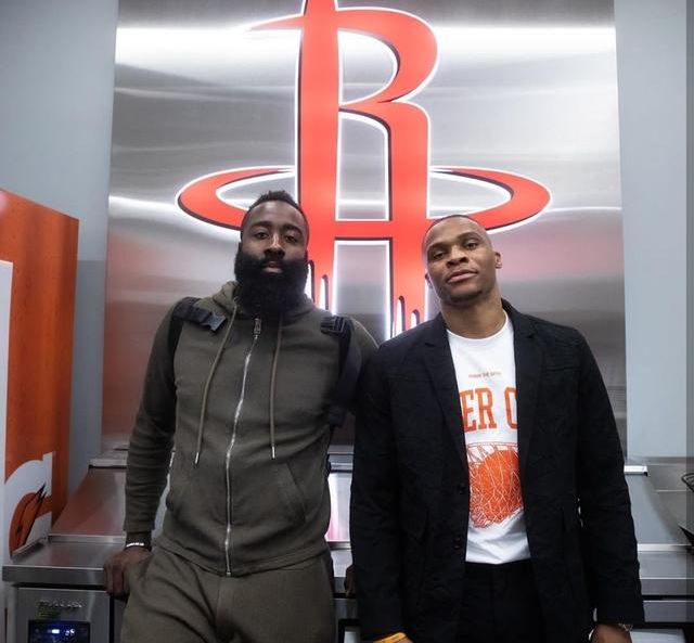 12月12日欧篮联看点：皇马冲击4连胜，布鲁克斯PK纳恩（欧篮联12月12日前瞻：皇马力争四连胜，布鲁克斯对决纳恩）