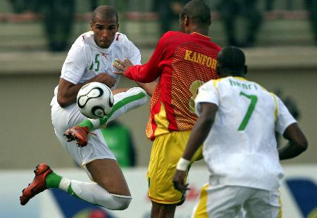 半场战报：拉齐奥1-1博洛尼亚，伊萨克森， 延斯-厄德高破门（半场战报：拉齐奥1-1博洛尼亚，伊萨克森与延斯-厄德高各入一球）