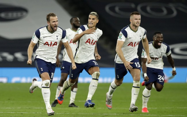 又凌晨自然醒了！曼联也领先了！能不能稳住（又是凌晨惊醒，曼联已先拔头筹，能否稳住胜势？）