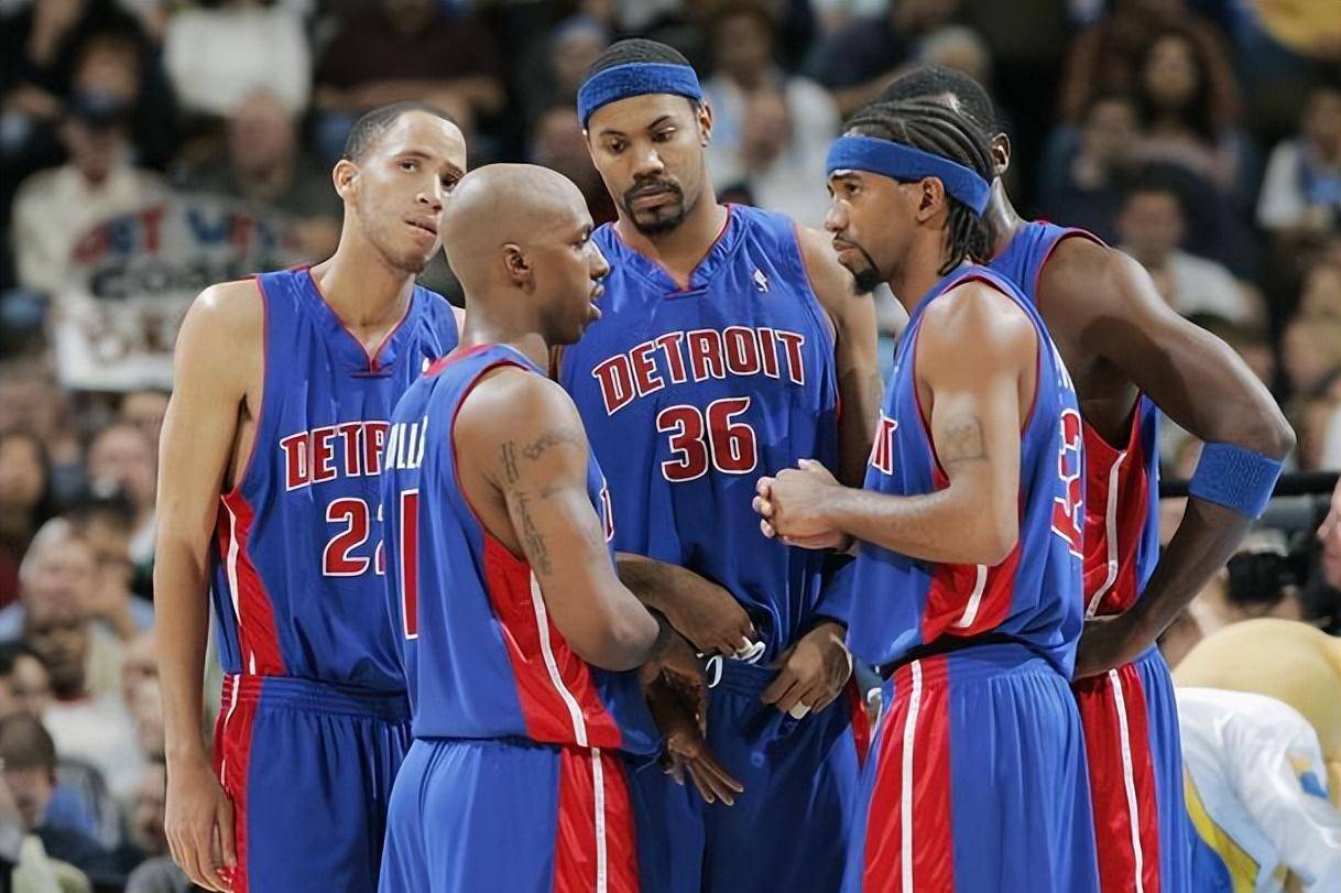 火箭全场狂抢62个篮板，比国王足足多了30个（火箭篮板碾压，全场62个，较国王多出30个）