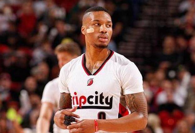 澳超半场：双方破门乏术，西悉尼流浪者暂0-0悉尼FC（澳超半场：西悉尼流浪者0-0悉尼FC，双方均无建树）